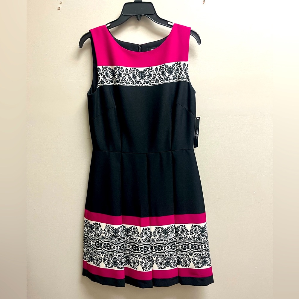 Tahari Womens Dress In Black And Magenta Print Fit And Flare Style  Sz 8 NWT